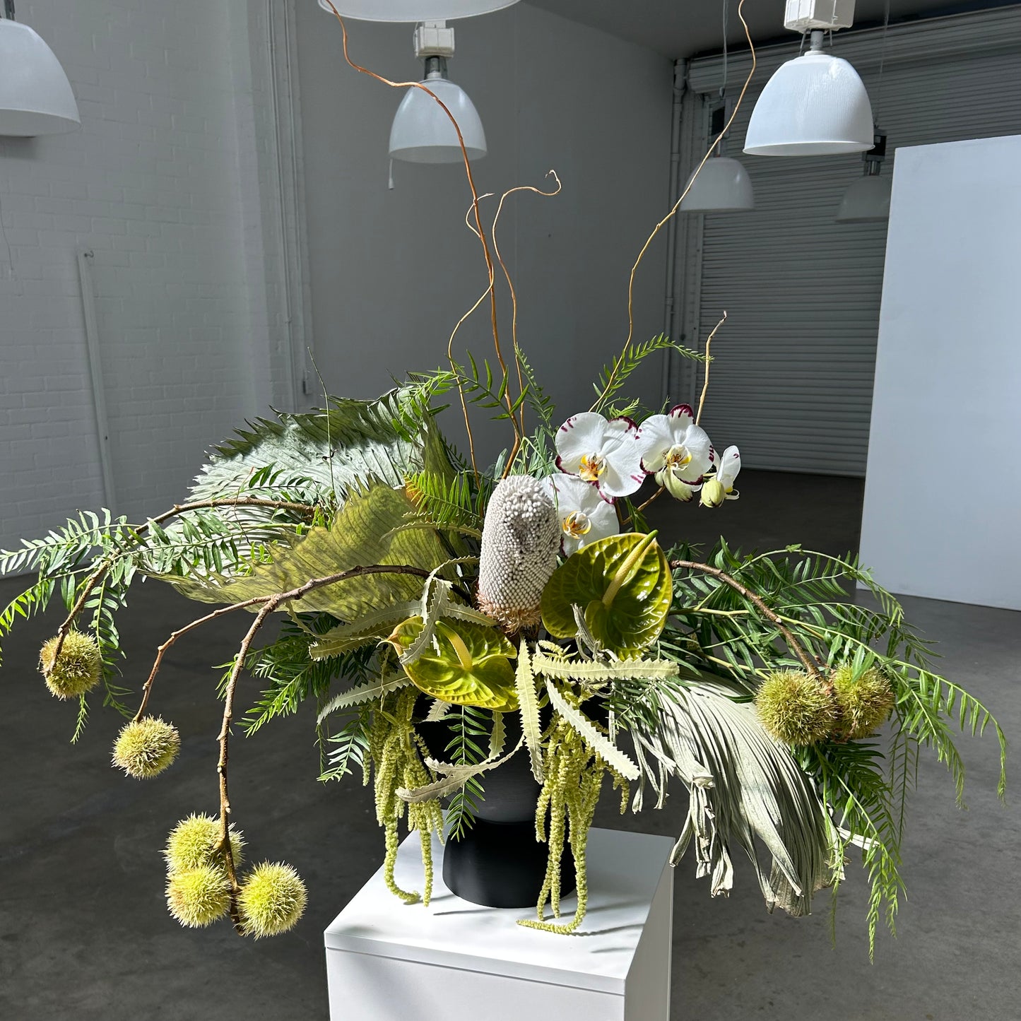 LARGE ARRANGEMENT